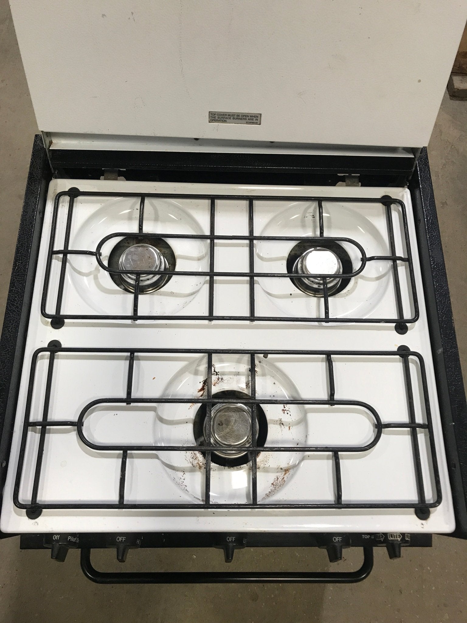 Used Magic Chef 3 Burner RV Range / Cooktop - 22" H - Young Farts RV Parts