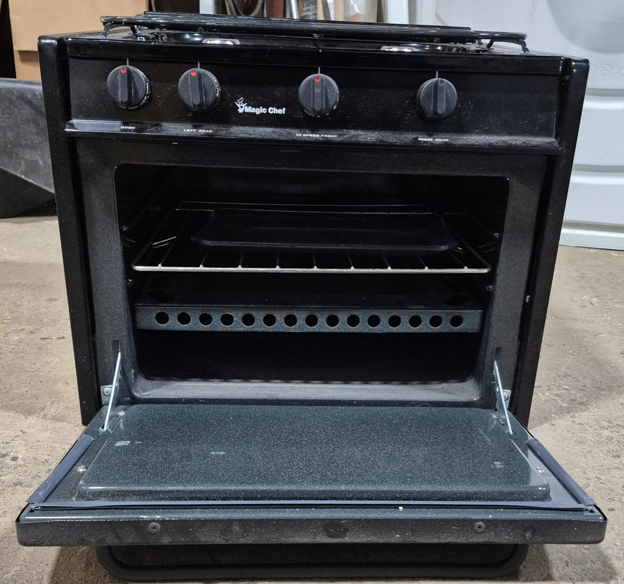 Used Magic Chef 3 Burner RV Range / Cooktop - CLY1631BDB - Young Farts RV Parts