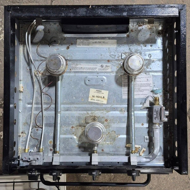 Used Magic Chef 3 Burner RV Range / Cooktop - CLY1641BDH - Young Farts RV Parts