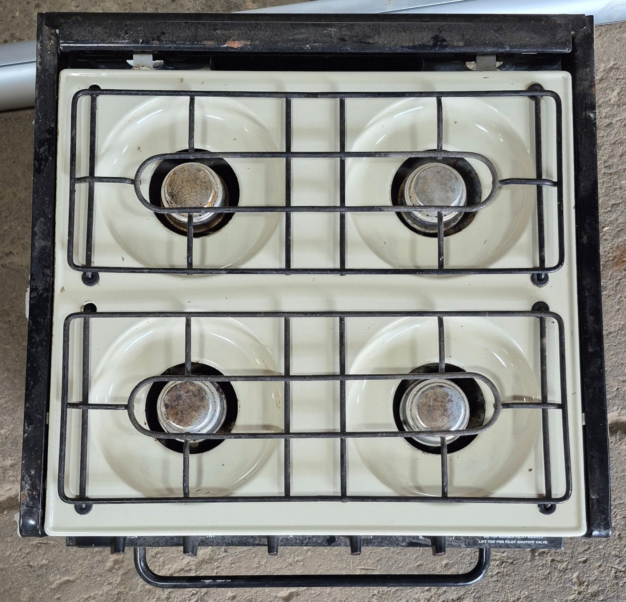 Used Magic Chef 4 Burner RV Range / Cooktop - Young Farts RV Parts