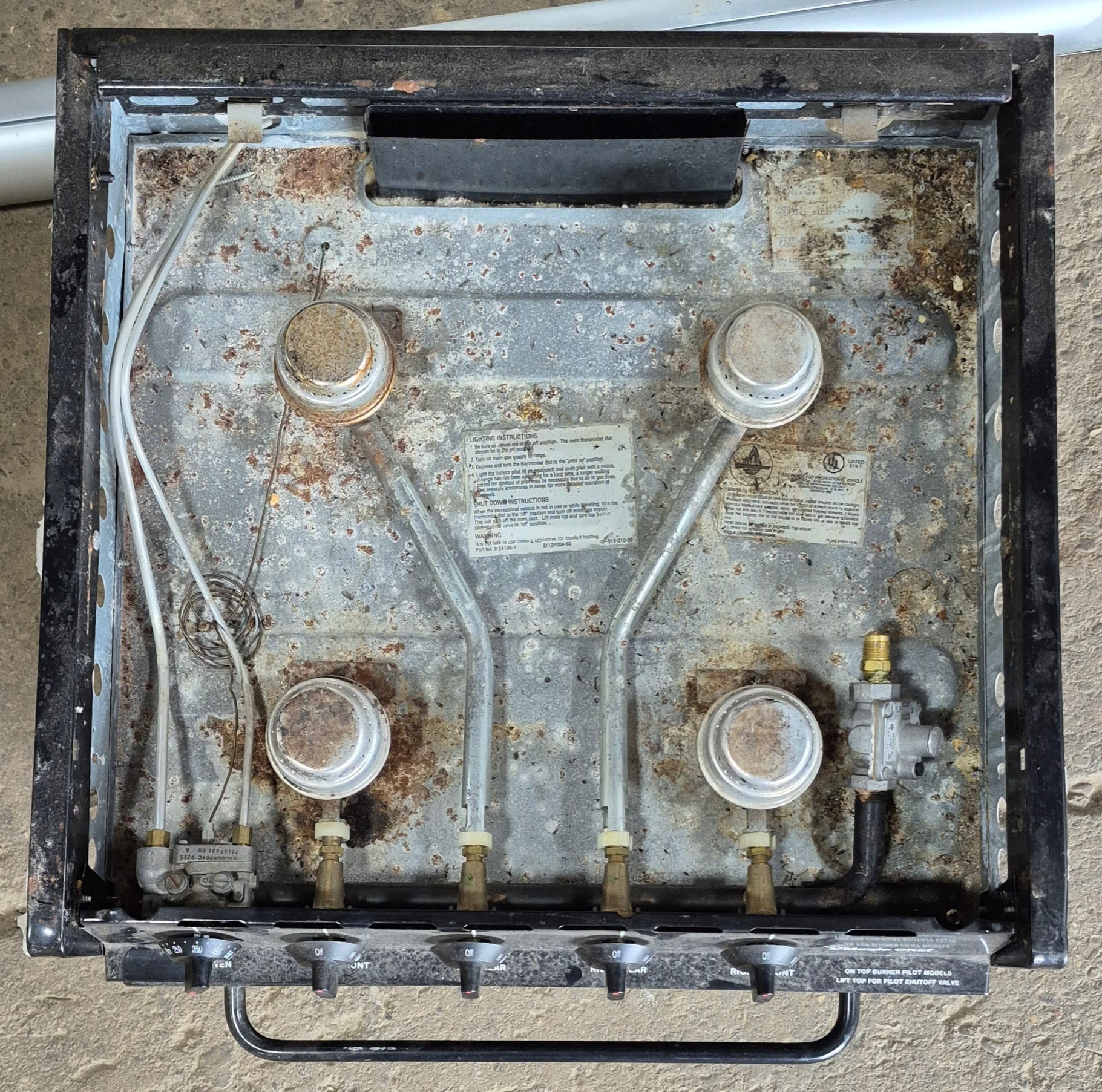 Used Magic Chef 4 Burner RV Range / Cooktop - Young Farts RV Parts