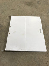 Load image into Gallery viewer, Used MAGIC Chef Bi - Fold Cover CLY1610BDW - Young Farts RV Parts