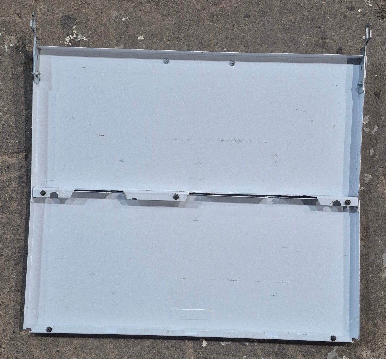 Used Magic Chef Bi - Fold Cover for CLY1611BDH - Young Farts RV Parts