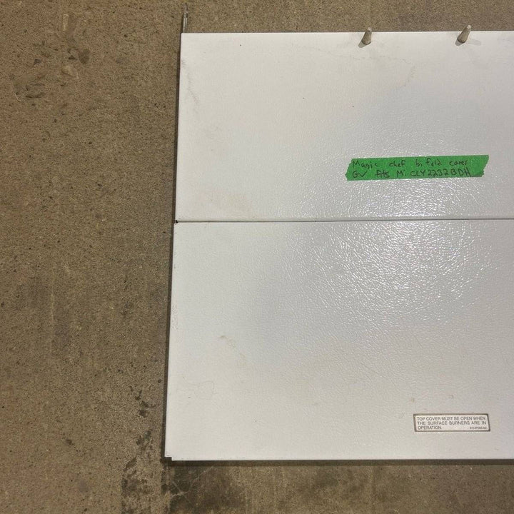 Used MAGIC Chef Bi-Fold Cover White for CLY2232BDH - Young Farts RV Parts