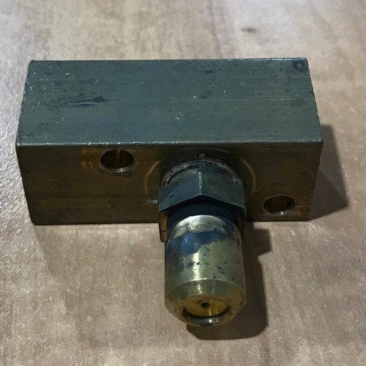 Used Magic Chef Block Elbow assembly 74009864 - Young Farts RV Parts