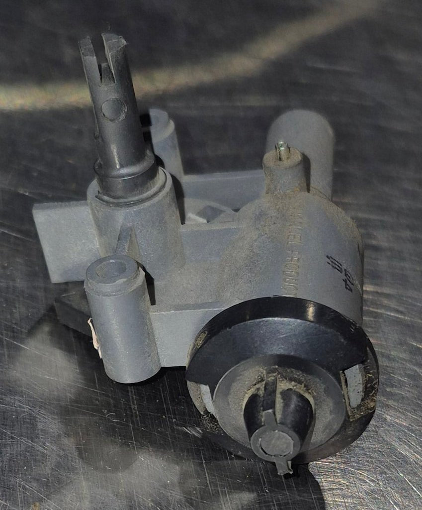 Used Magic Chef Electrode Ignitor - 5111A71960 - Young Farts RV Parts