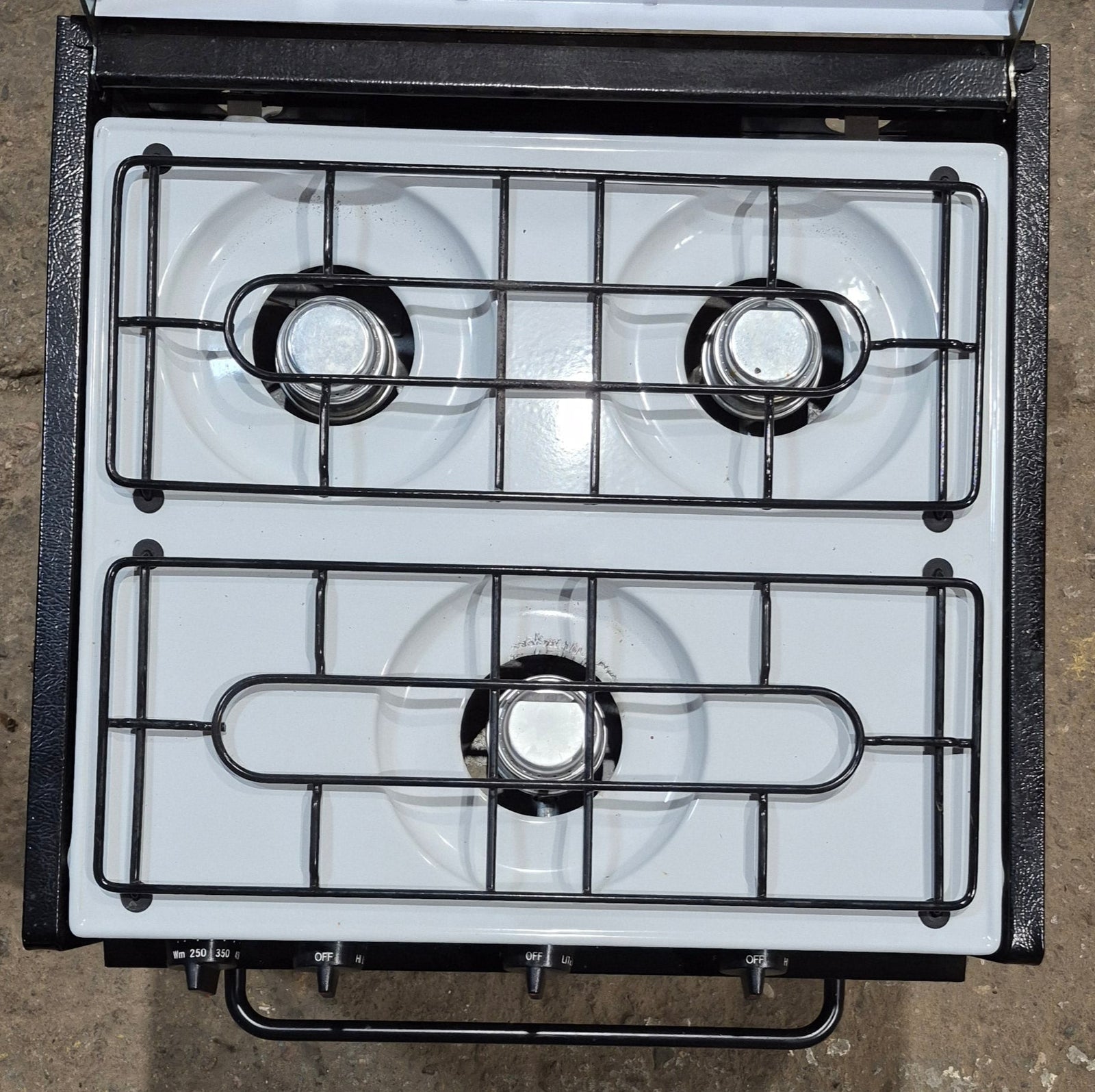 Used Magic Chef Range Stove 3 - Burner 16 5/8