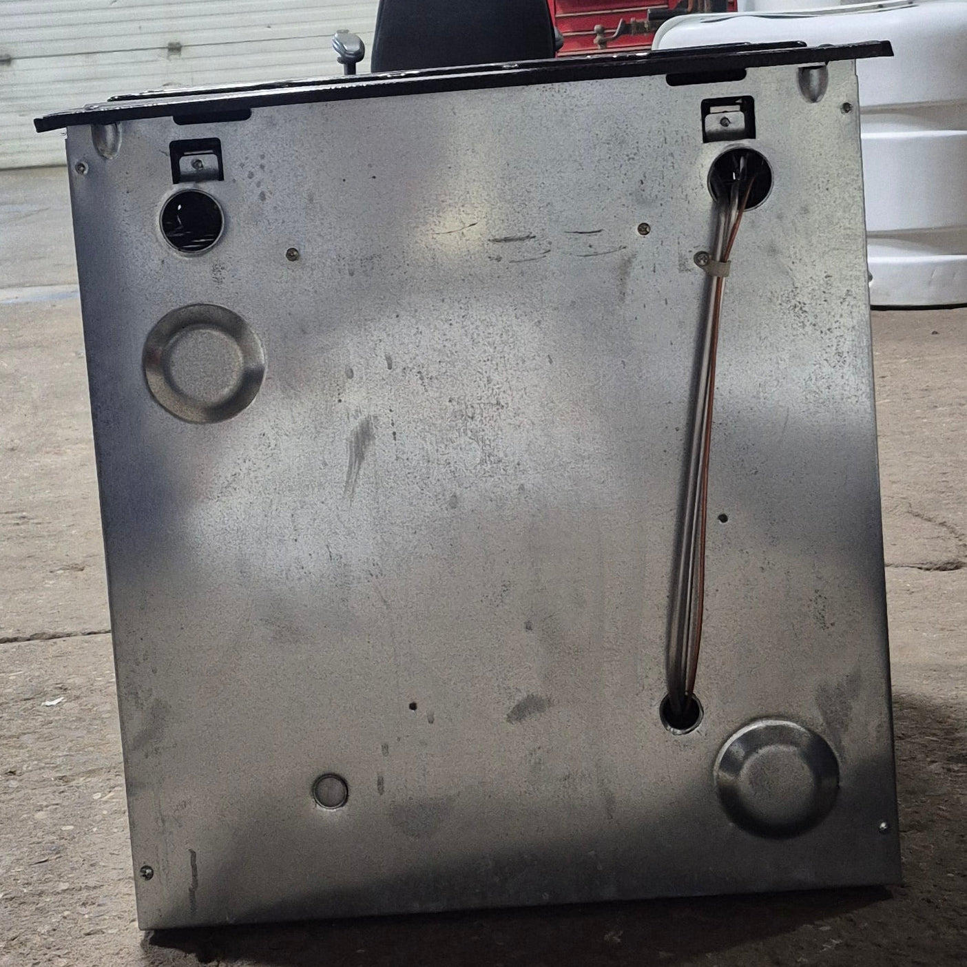 Used Magic Chef range stove 3-burner 22” H - CLY2220BDB - Young Farts RV Parts