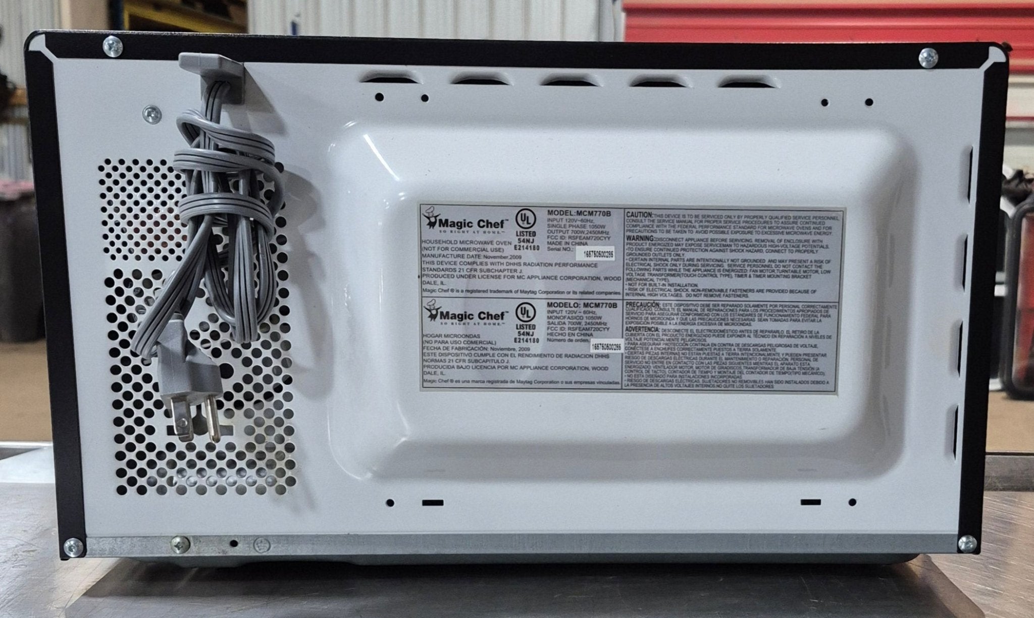 Used Magic Chef RV Microwave 17" W x 10" H x 13" D - Young Farts RV Parts