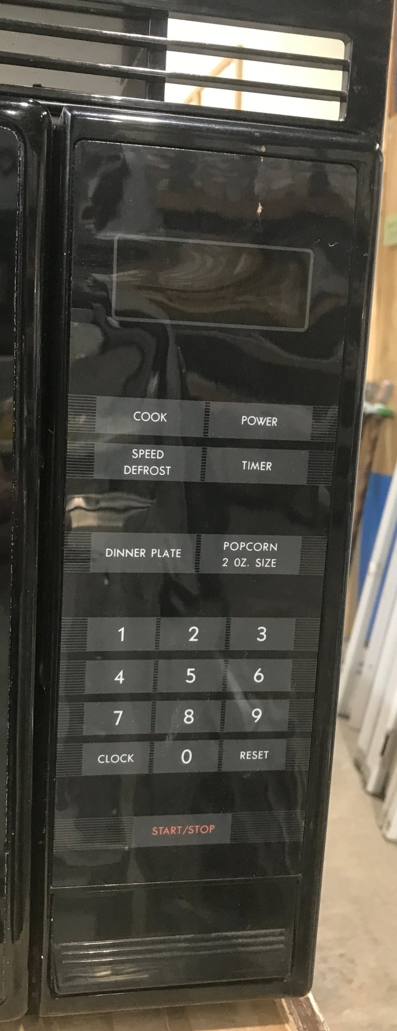Used Magic Chef RV Microwave - 20 3/4