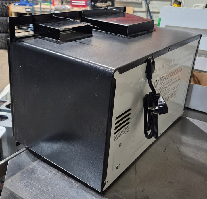 Used Magic Chef RV Microwave - 21 5/8" W x 14" H x 12 1/2" D - Young Farts RV Parts