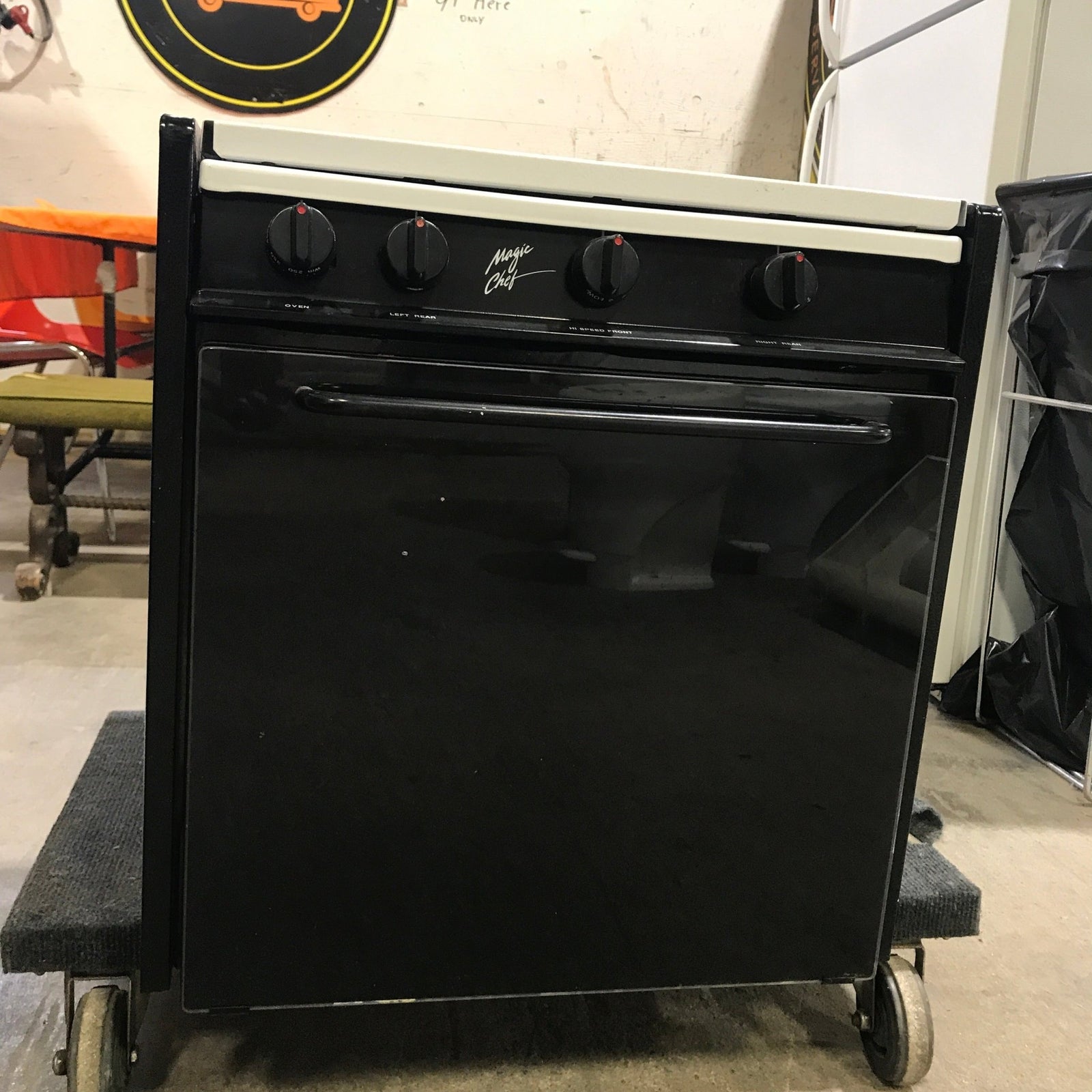 Used Magic Chef RV Range, 3 Burner - 22TW - 3BZ - Young Farts RV Parts