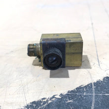 Load image into Gallery viewer, Used Magic Chef Shut Off Valve 7506P09660 - Young Farts RV Parts