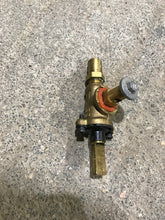 Load image into Gallery viewer, Used Magic Chef Top Burner Valve - 74010756 - 6500 BTU - Young Farts RV Parts