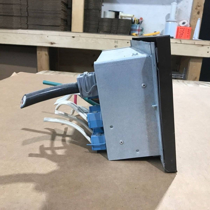 Used Magnetek Distribution Panel, 20 AMP - Model 80 - Young Farts RV Parts