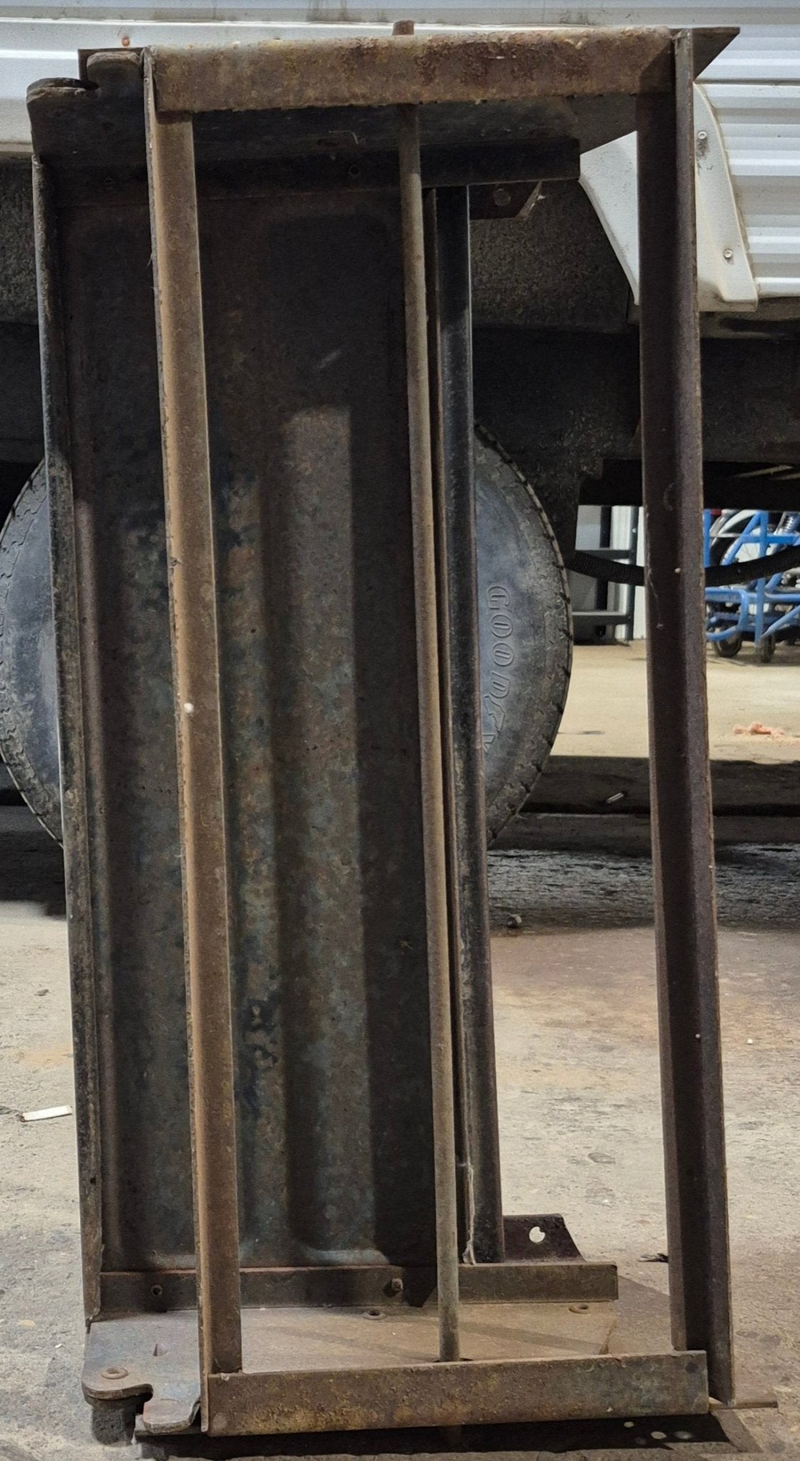 Used Manual Double Fold Step - Young Farts RV Parts