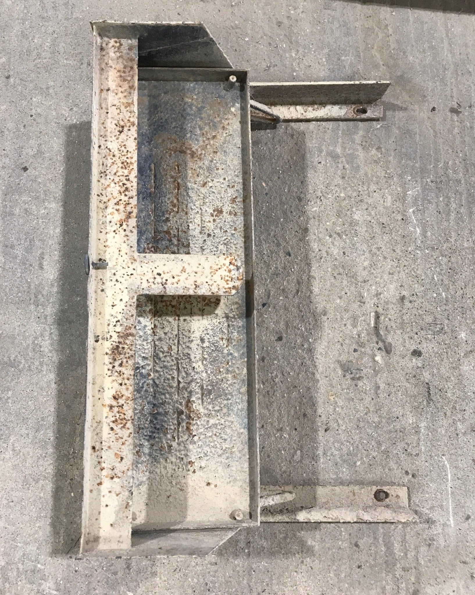 Used Manual Single Fold Step - Young Farts RV Parts