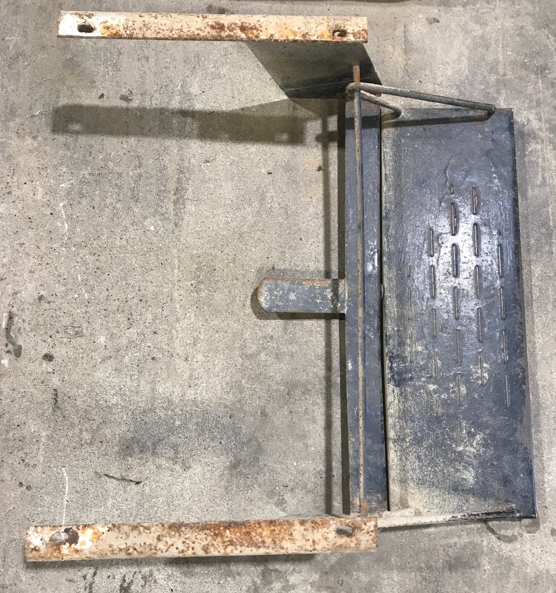 Used Manual Single Fold Step - Young Farts RV Parts