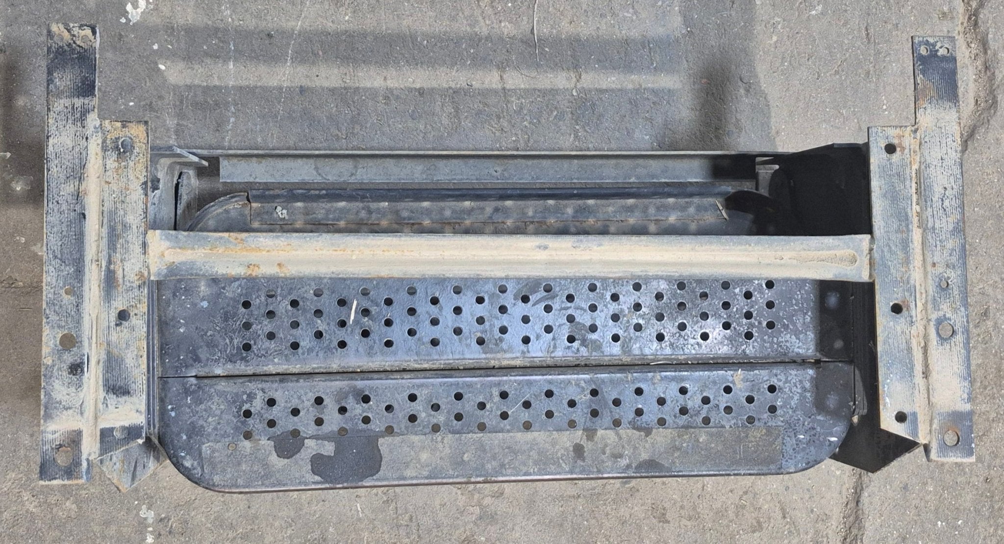 Used Manual Triple Fold Step - Young Farts RV Parts