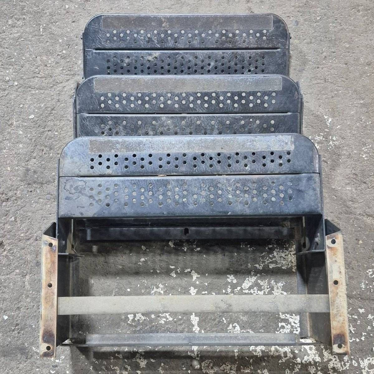 Used Manual Triple Fold Step - Young Farts RV Parts