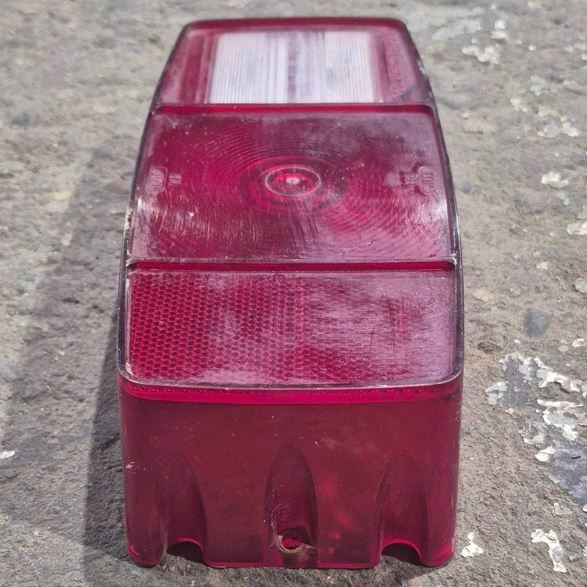 Used Miro-Flex Tail Light Replacement Lens - SAE-AILR(2)ST-72D.O.T - Young Farts RV Parts