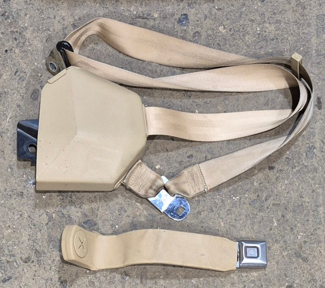 Used Motorhome Captain Chair - Young Farts RV Parts