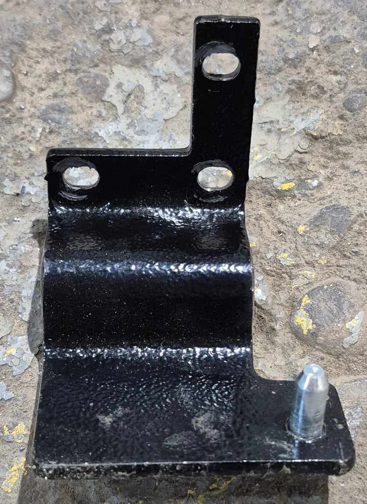 Used Norcold Fridge Door Hinge Outside Upper Left Hand - 628945 - Young Farts RV Parts