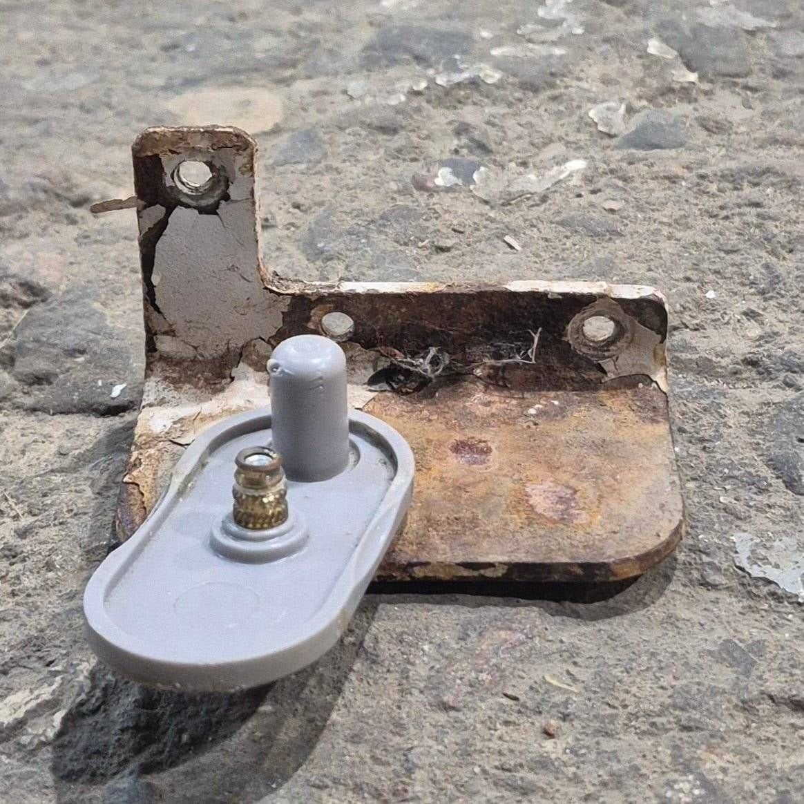 Used Norcold Fridge Door Hinge, Top Left, Bottom Right, Beige - 620188 - Young Farts RV Parts