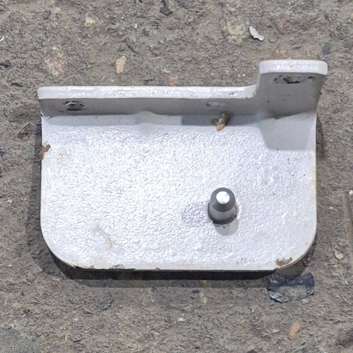 Used Norcold Fridge Door Hinge, Top Right, Bottom Left, Beige - 620187 - Young Farts RV Parts