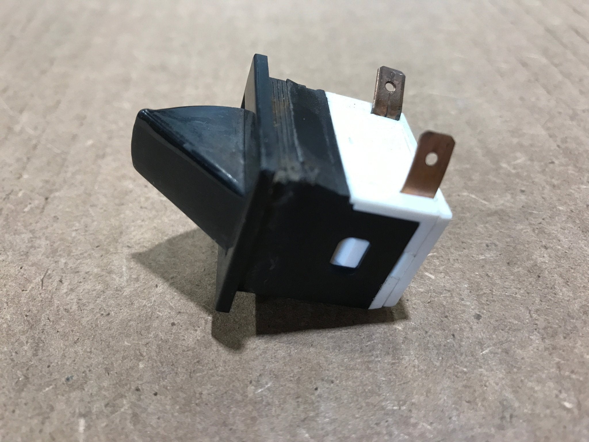 Used Norcold Interior Fridge Light Switch - 61581022 - Young Farts RV Parts