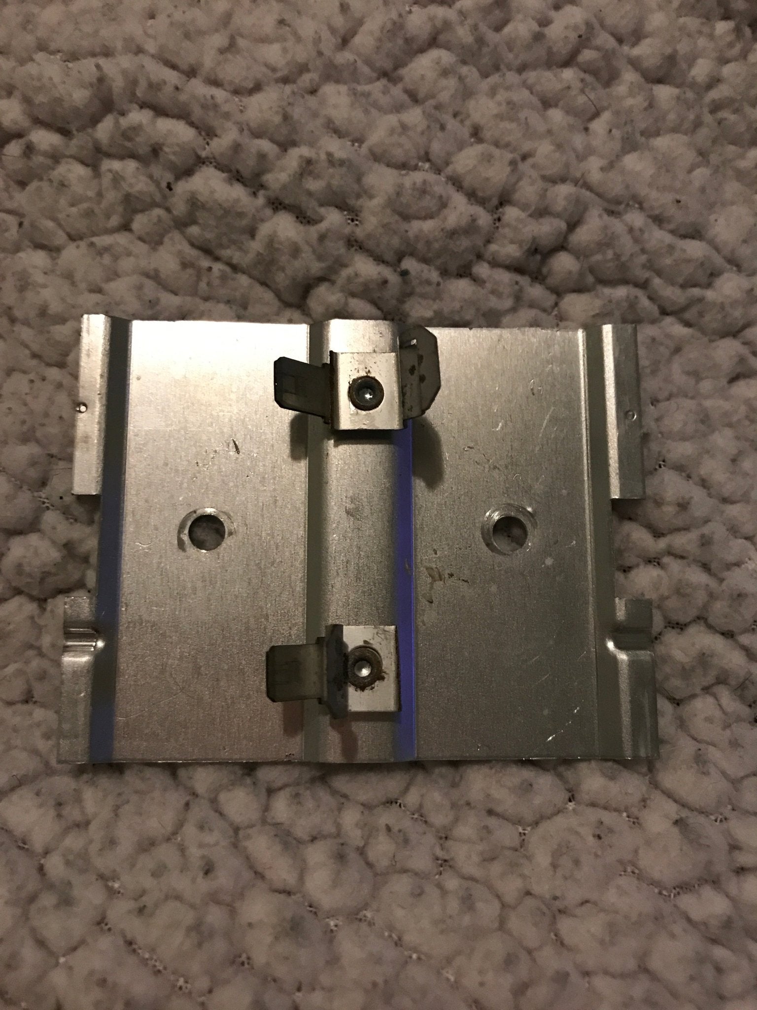 USED Norcold Lamp Bracket Assembly 638292 - Young Farts RV Parts