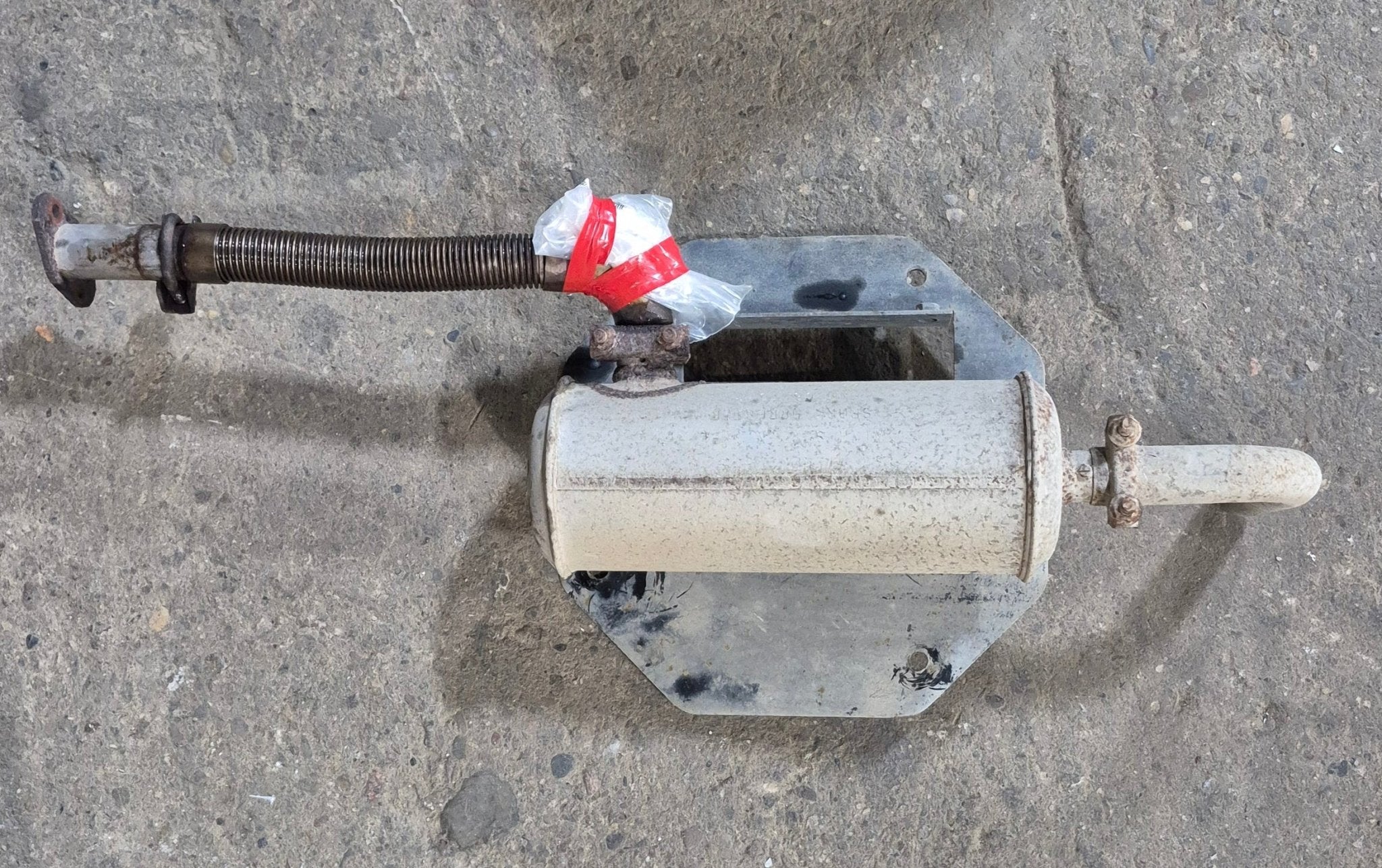 Used Onan 2500 Camp Power Onboard Generator - 2.5KVD - 2089B - Young Farts RV Parts