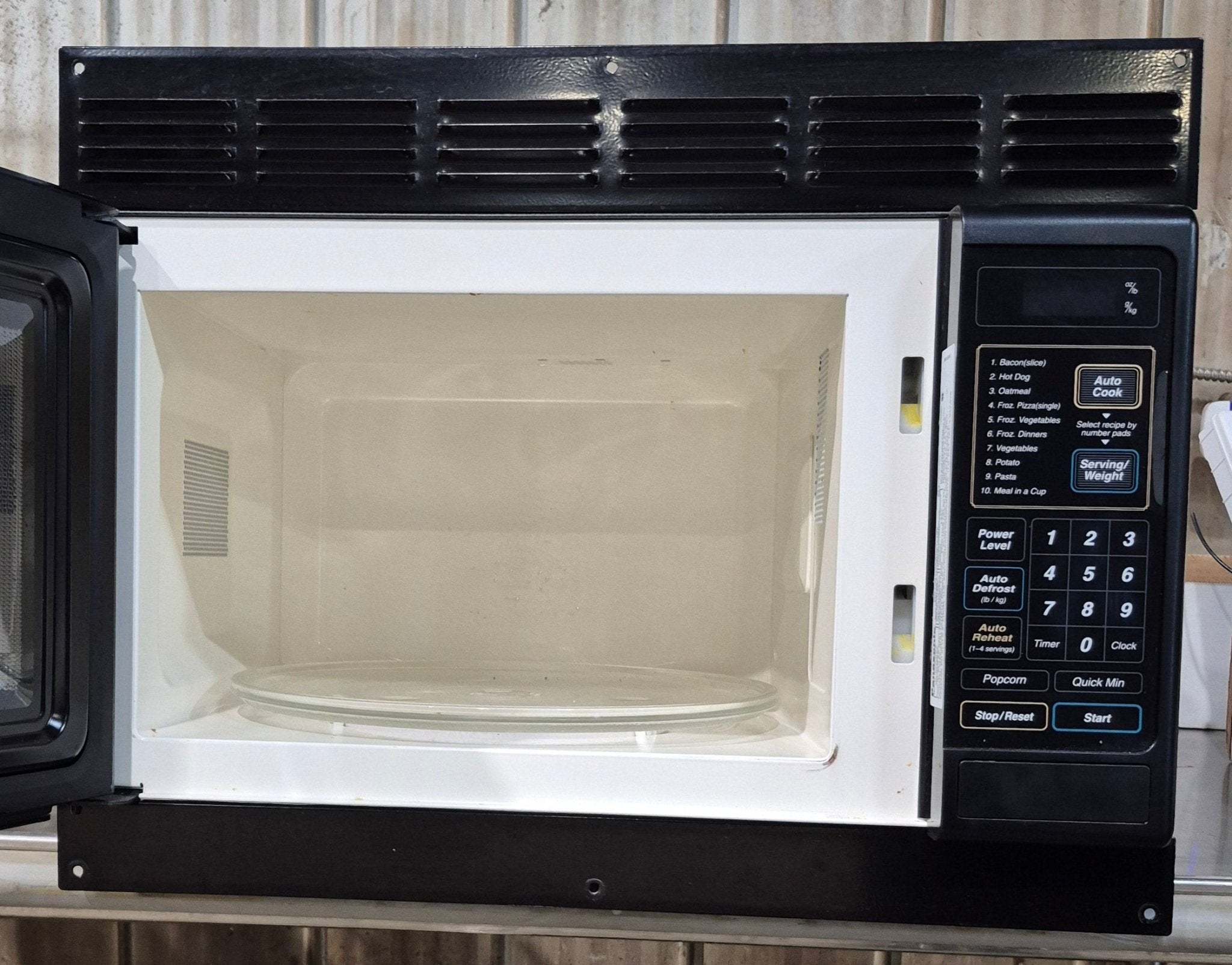 Used PANASONIC RV Microwave 20" W x 14" H x 13" D - Young Farts RV Parts