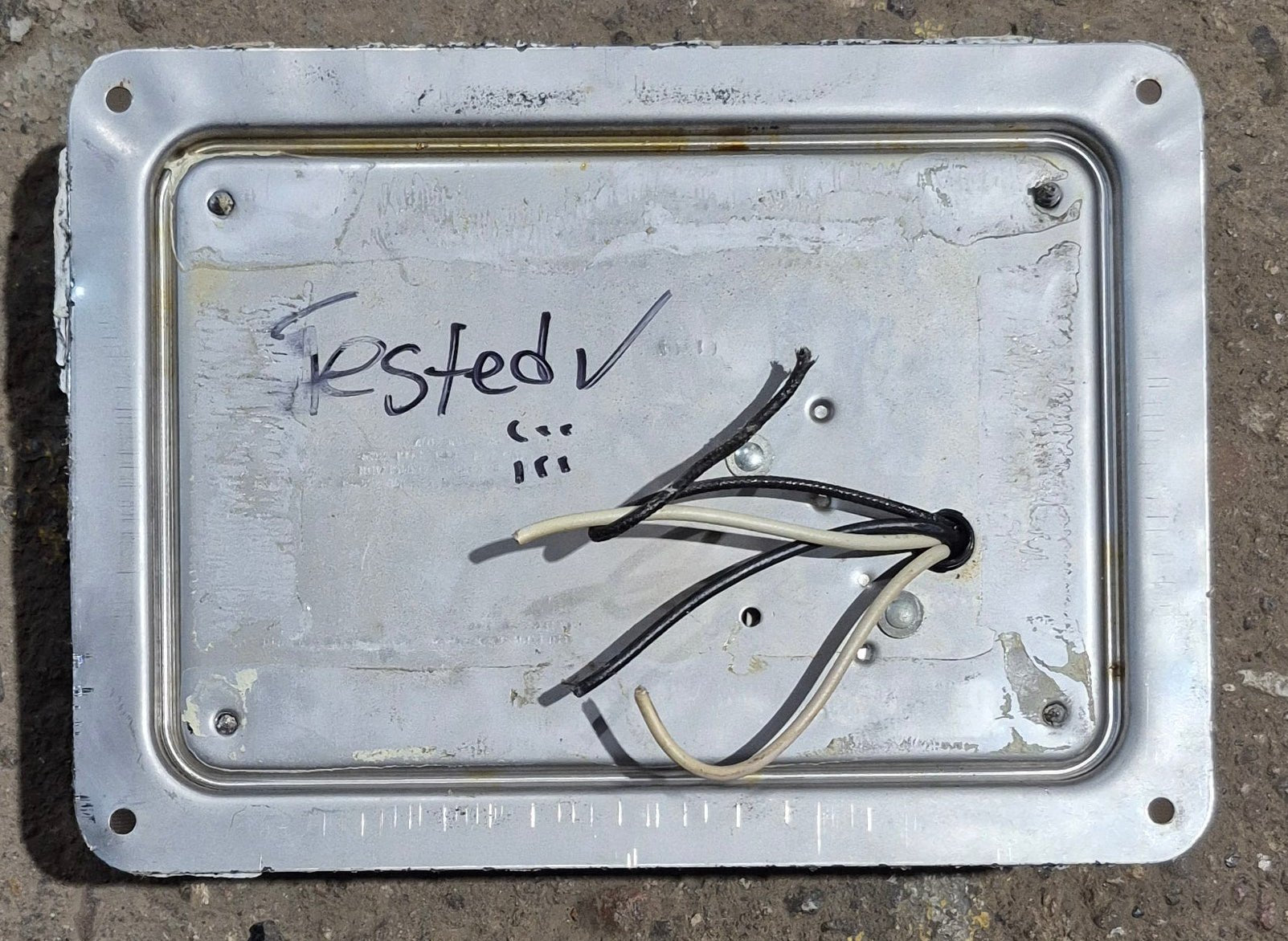 Used Porch Light, Clear Lens - 8 1/4" x 6" - No Switch - Young Farts RV Parts