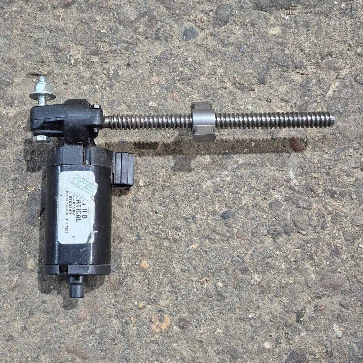 Used Power Motorhome Captain Chair Replacement Motor, Up/ Down - GEN II B , 8-81902 , 5709440 - Young Farts RV Parts