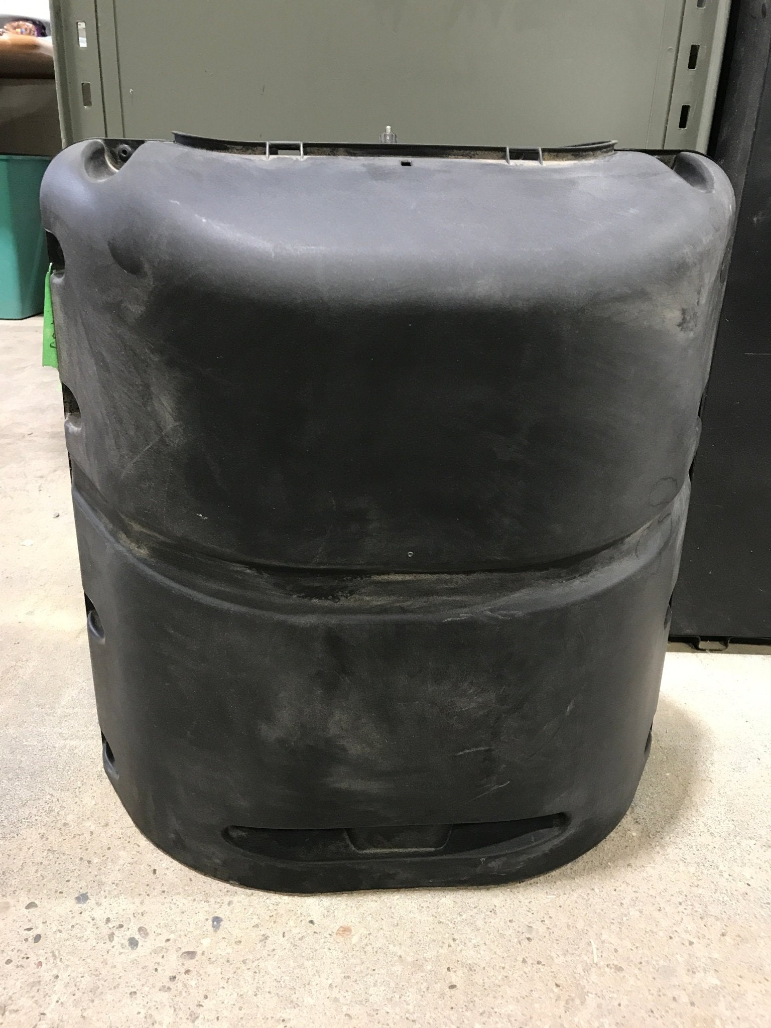 Used Propane Tank Cover - Black - Fits 20lb Steel Single Tank - Young Farts RV Parts