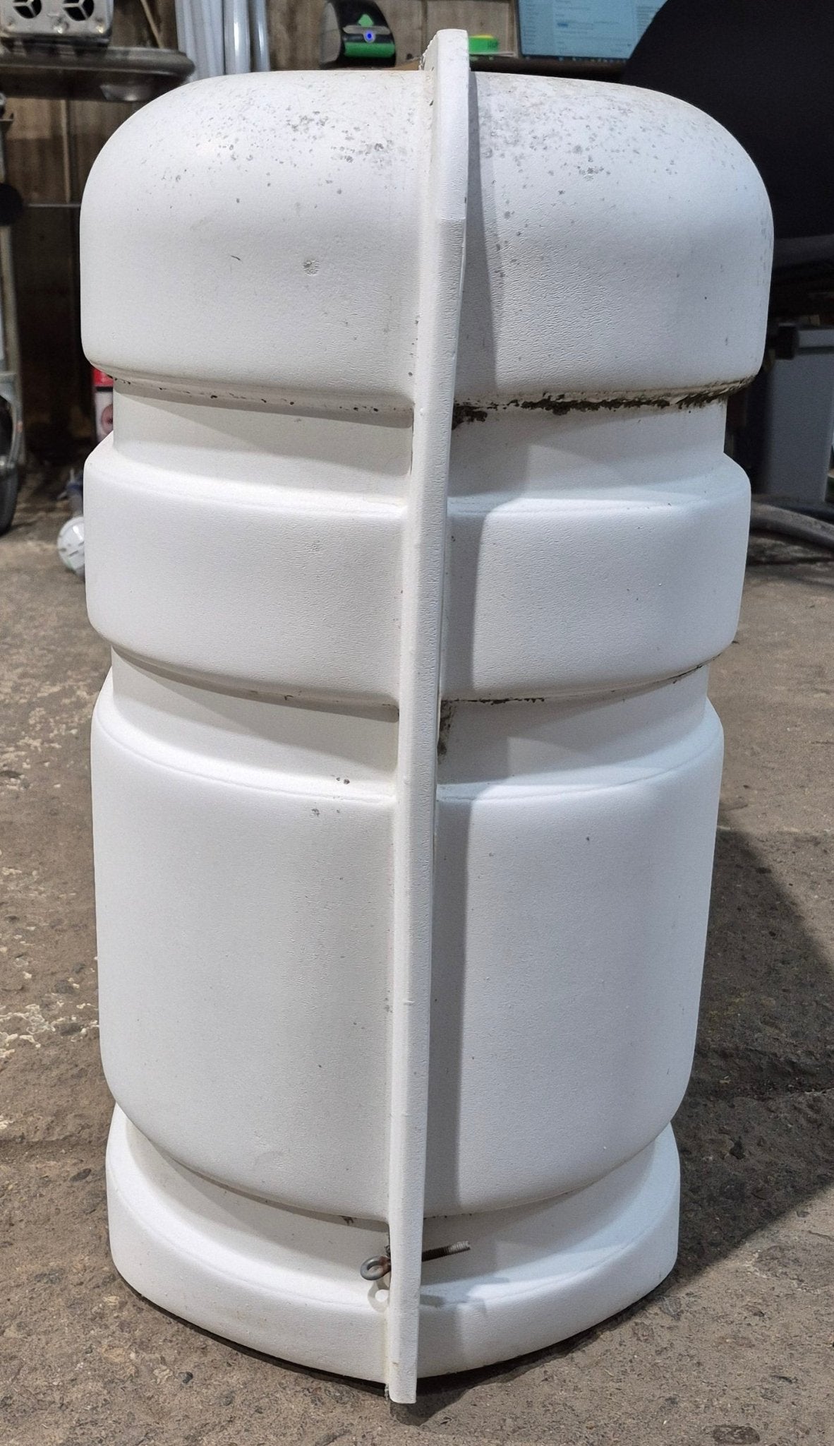 Used Propane Tank Cover - (Fits 30 LB Steel Double Tank) - Young Farts RV Parts