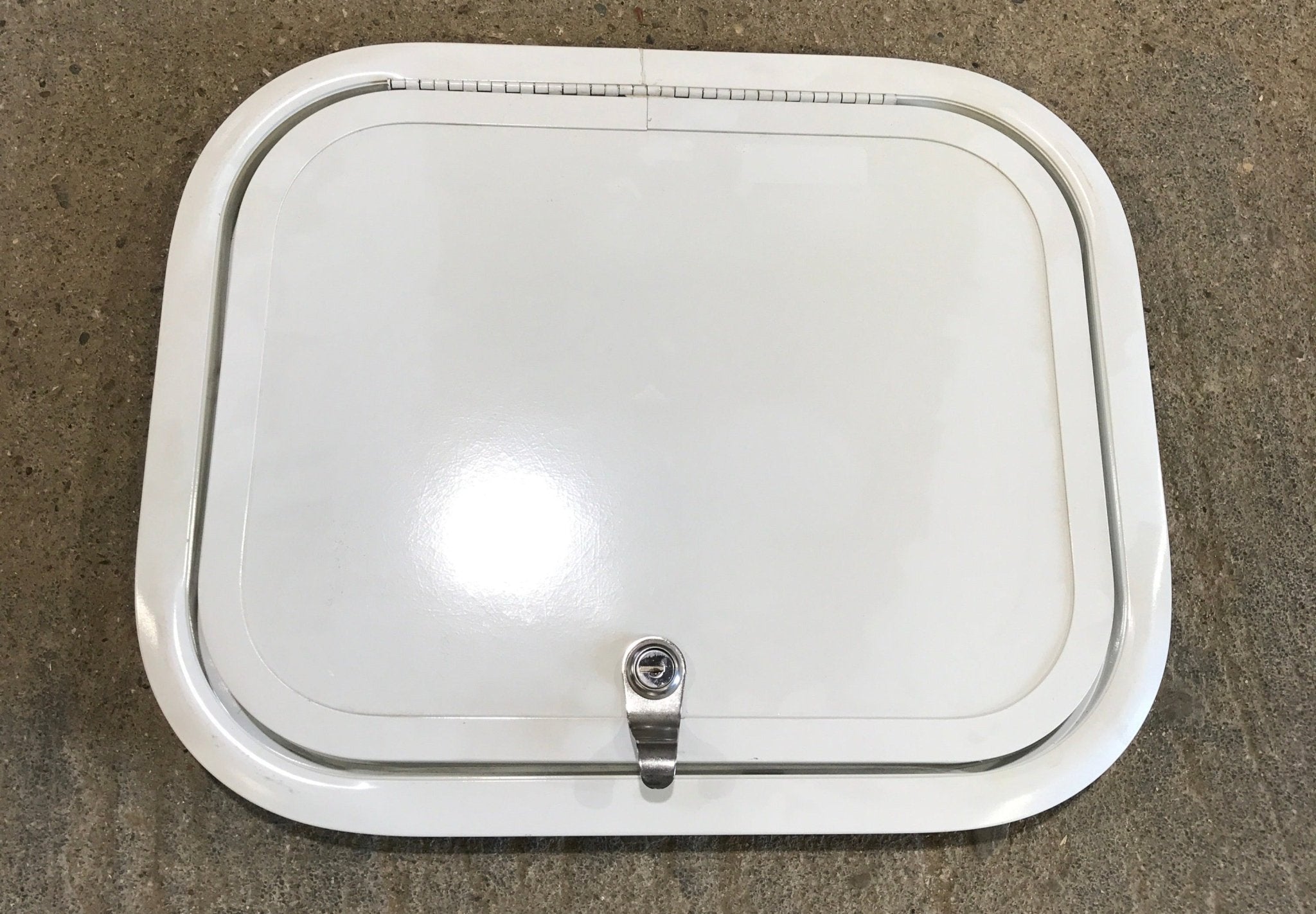 Used Radius Cornered Cargo Door 14 7/8" x 11 7/8" x 1" D - Young Farts RV Parts