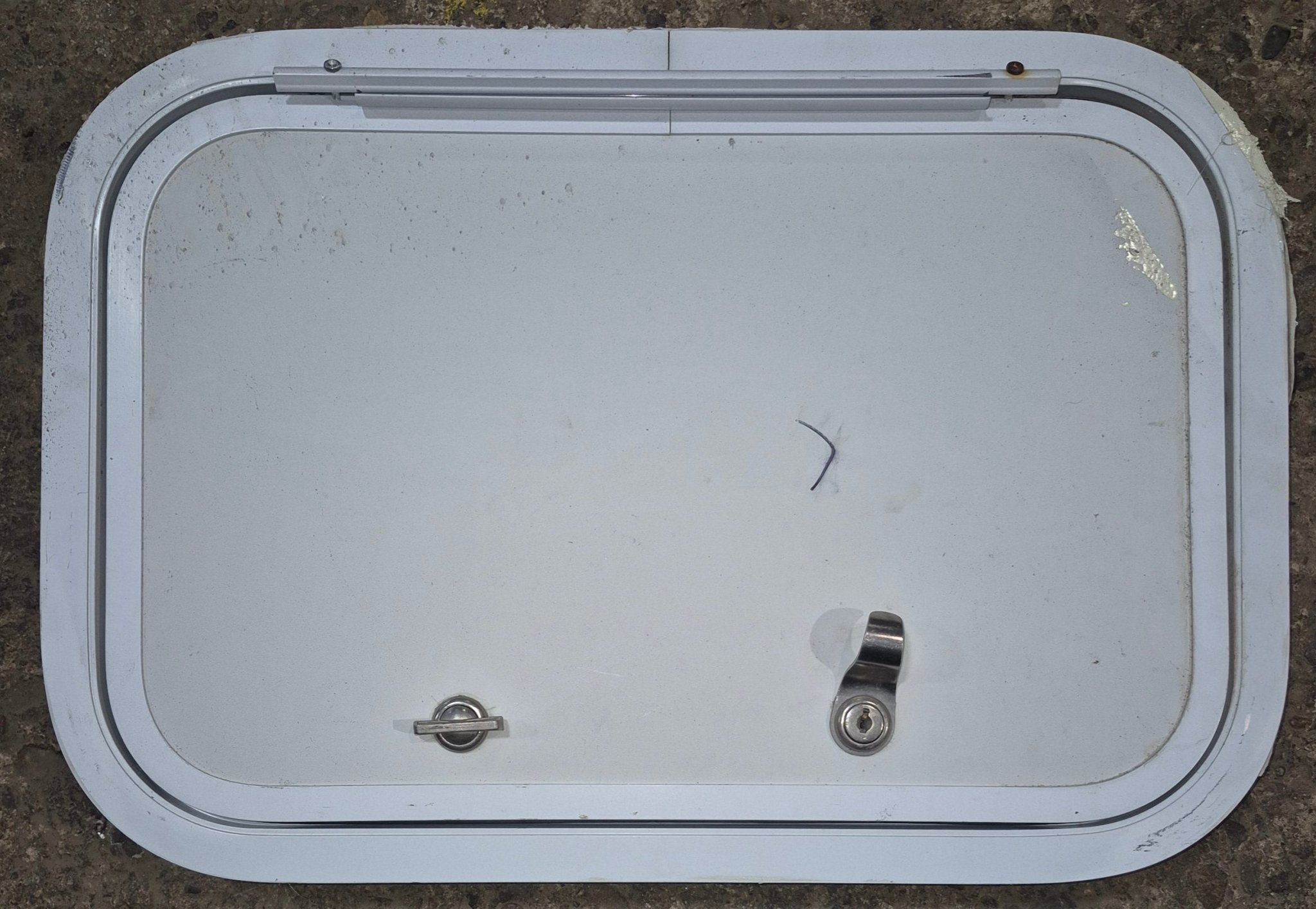 Used Radius Cornered Cargo Door 17 3/4" x 11 7/8" x 1 3/4" D - Young Farts RV Parts