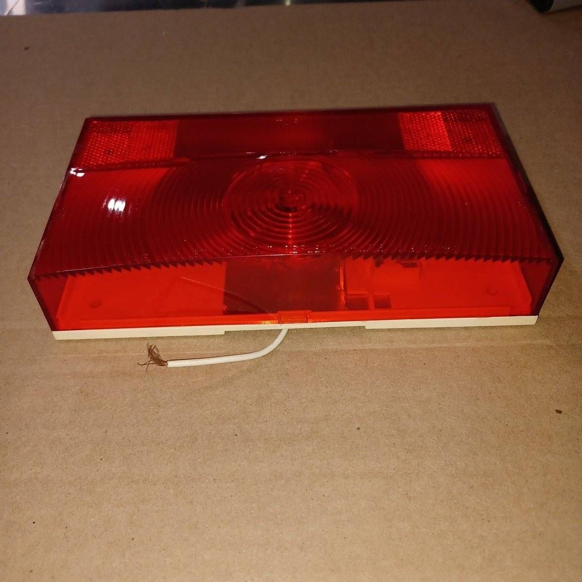 Used Reflect-O-Lite Tail Light Replacement Lens - SAE-AILRST-73 D.O.T. , No. 910-950 - Young Farts RV Parts