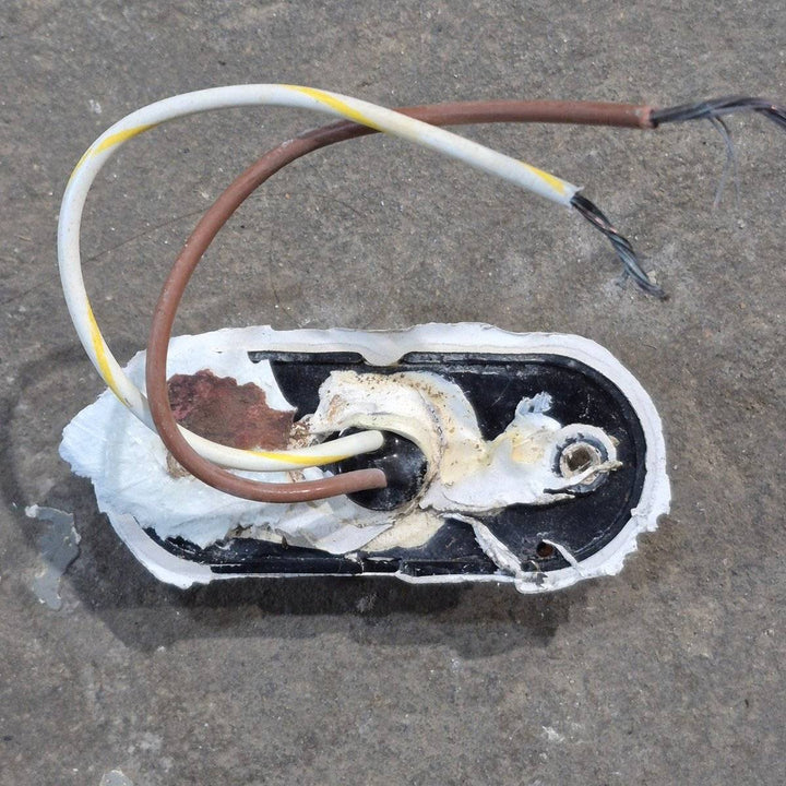 Used Replacement Marker Light Assembly - Amber - Young Farts RV Parts