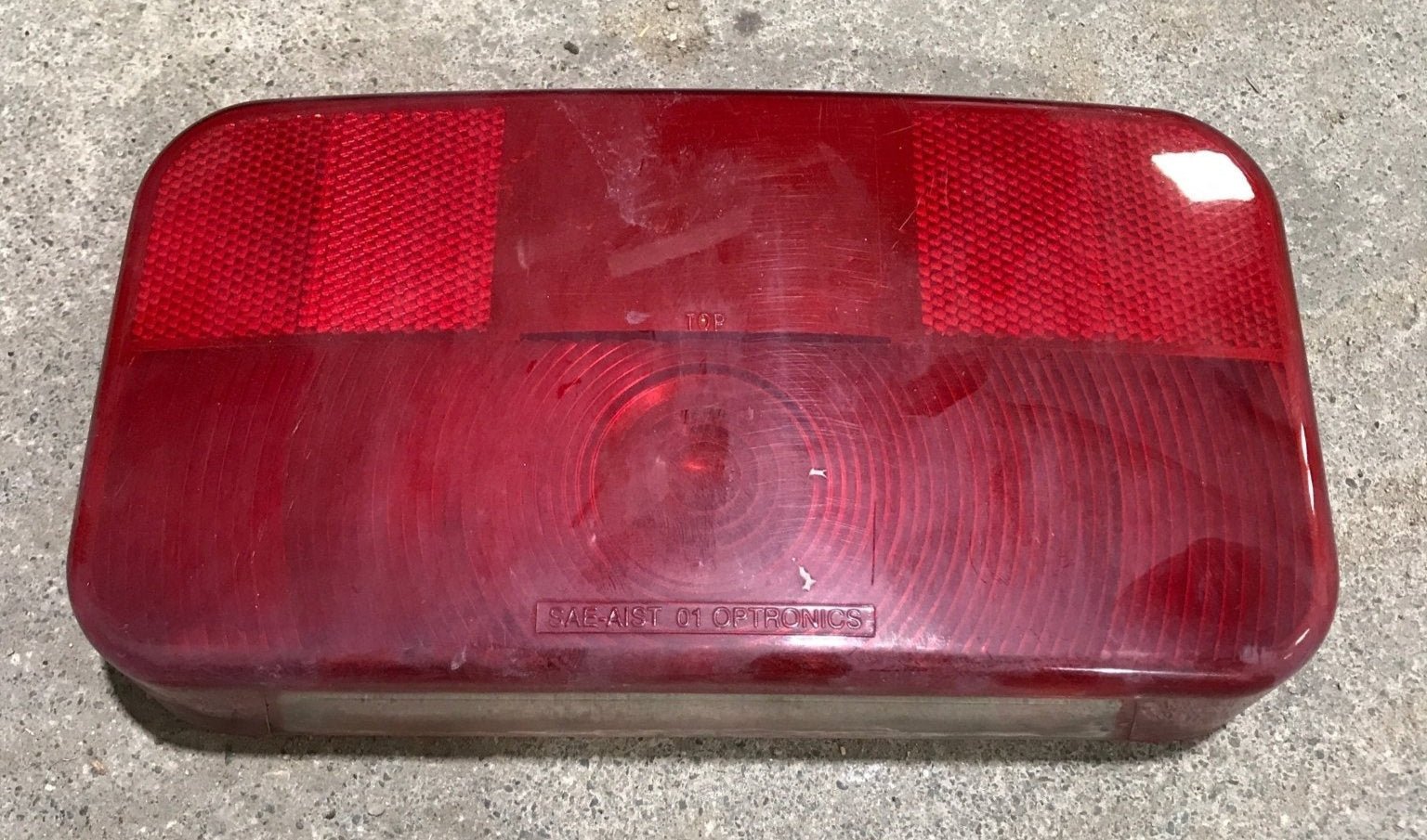 Used Round lens tail light DOT AILST 91 - Young Farts RV Parts