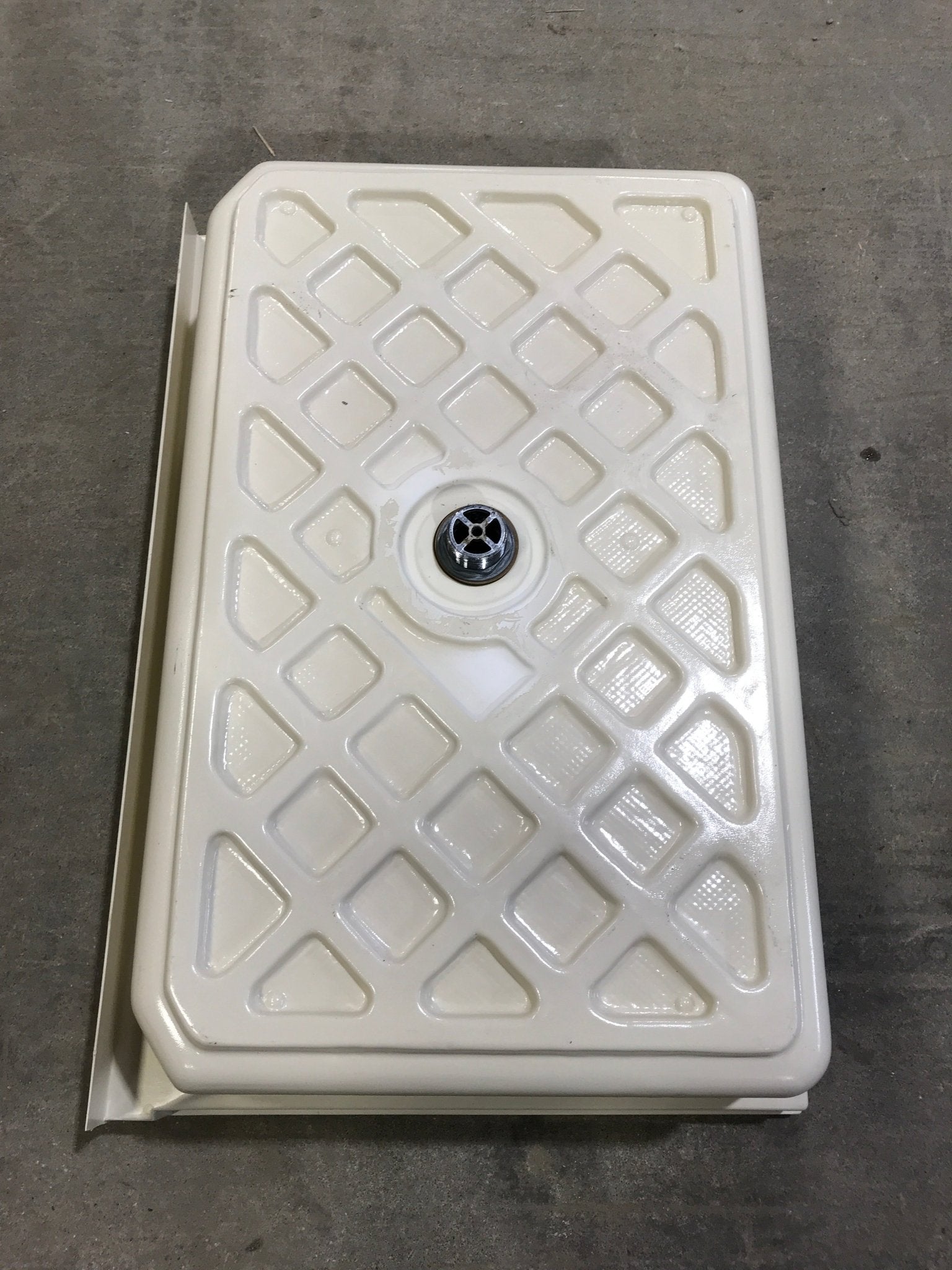 Used RV Bath Tub 35” L x 24” W - Center Drain - Young Farts RV Parts