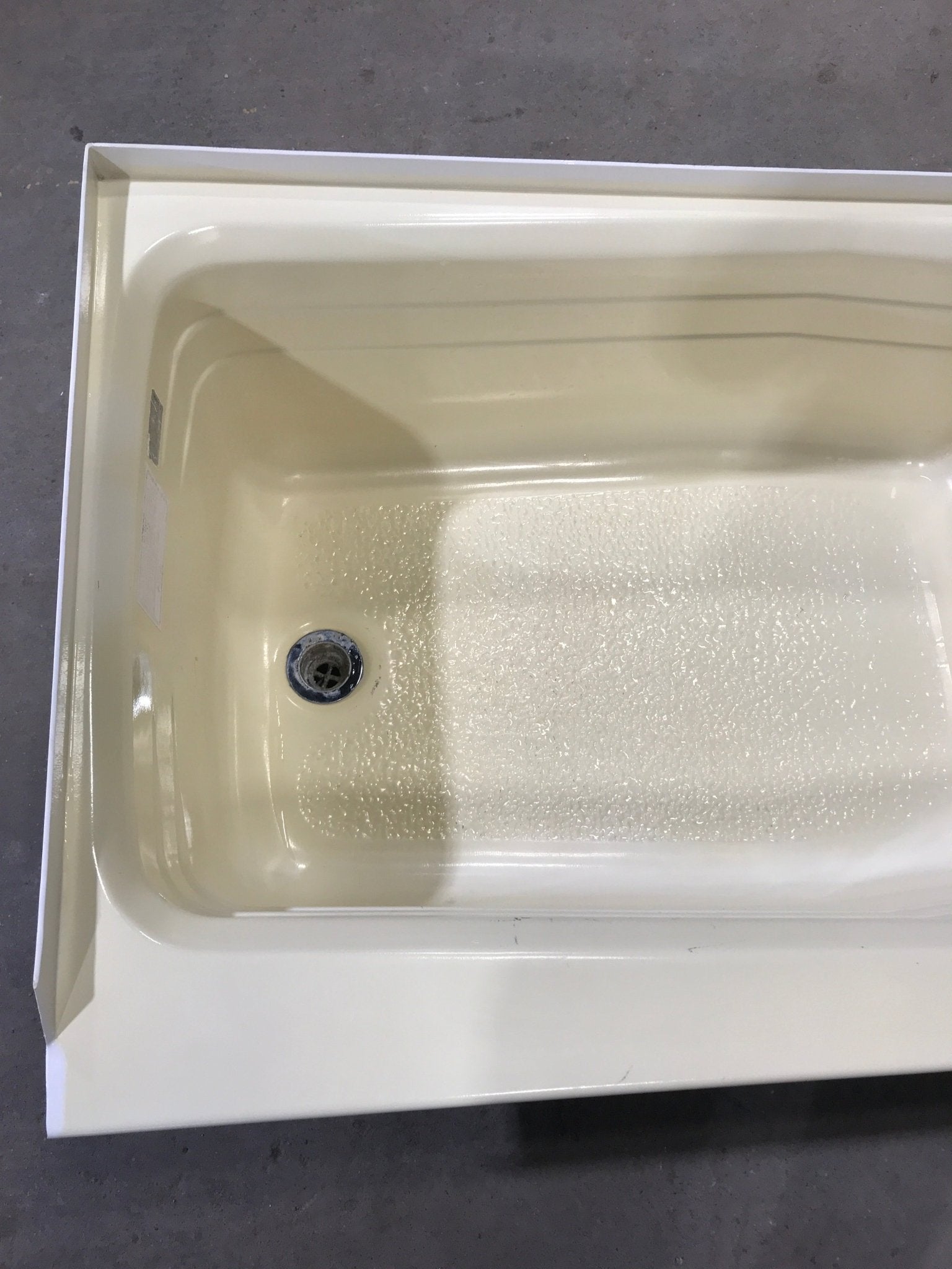 Used RV Bath Tub 36” L x 24" W - Left Hand Drain - Young Farts RV Parts