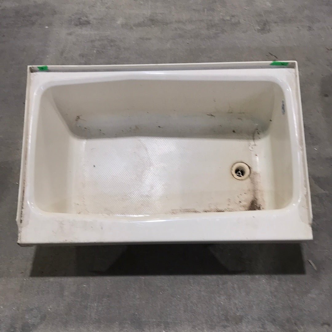 Used RV Bath Tub 36” L x 24 W ” Right Hand Drain - Young Farts RV Parts