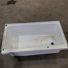 Load image into Gallery viewer, Used RV Bath Tub 40” L x 24 W ” RH Drain - Young Farts RV Parts