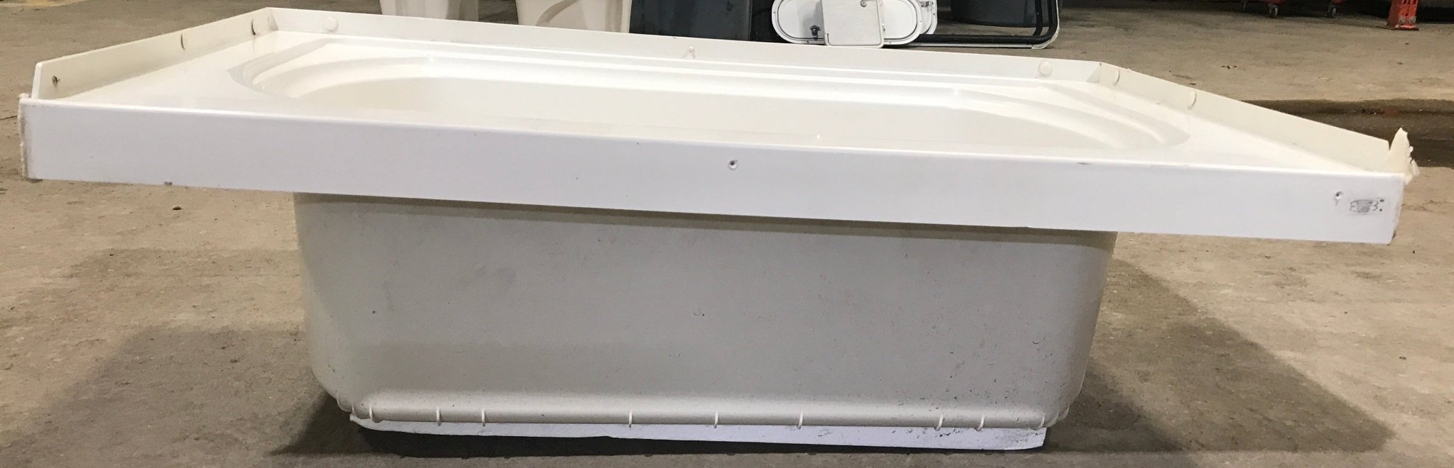 Used RV Bath Tub, Left Hand Drain - 40” L x 24" W - Young Farts RV Parts