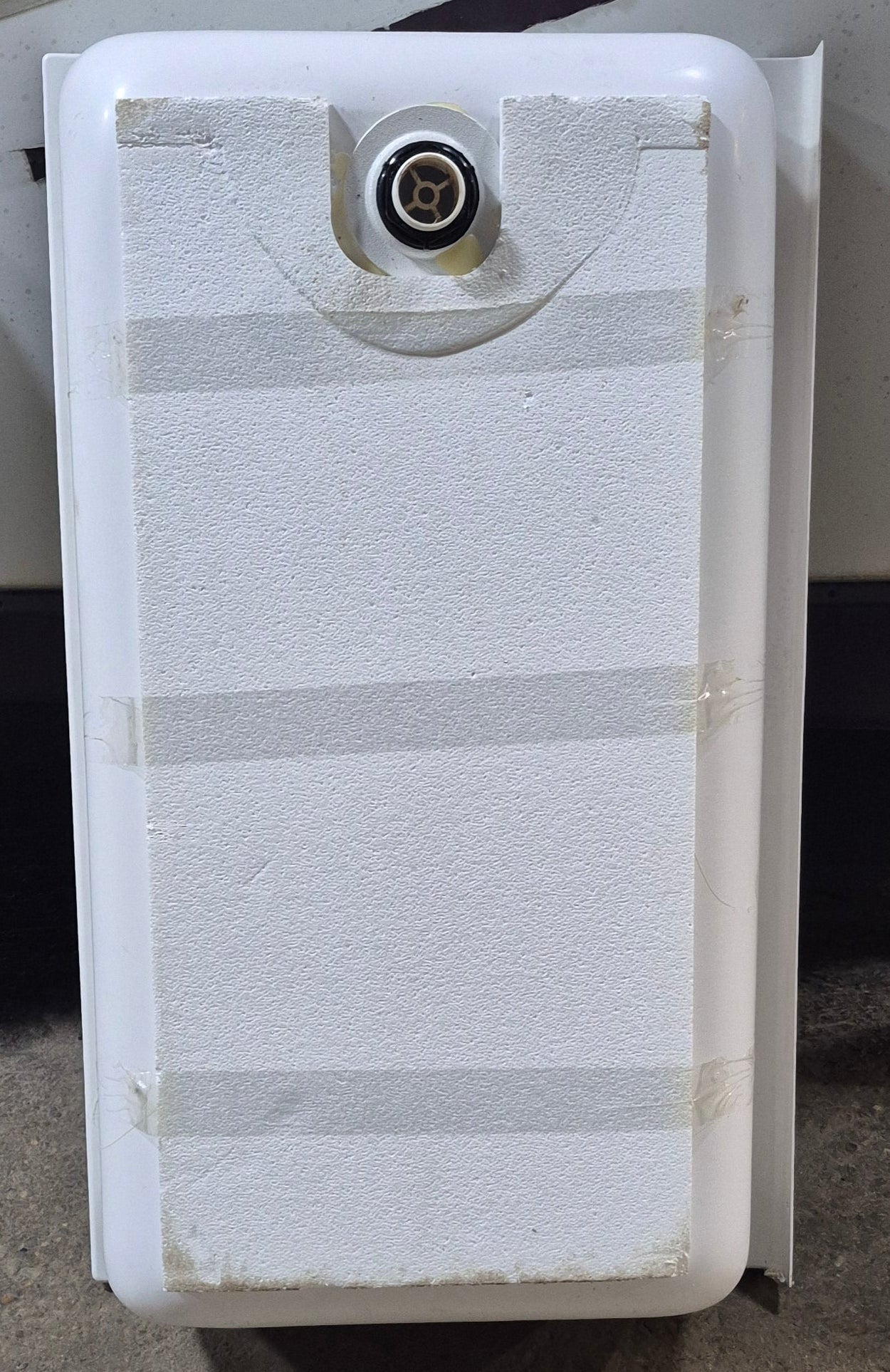 Used RV Bath Tub, Left Hand Drain - 40” x 24” - Young Farts RV Parts