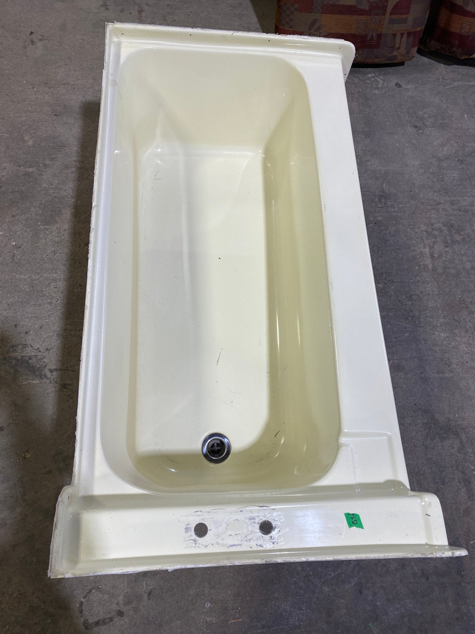 Used RV Bath Tub, Left Hand Drain - 47” L x 24