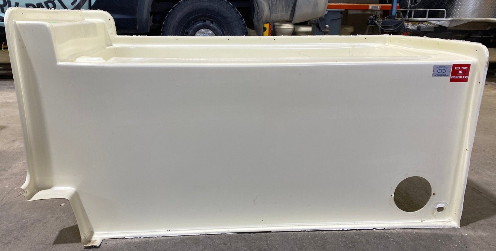 Used RV Bath Tub, Left Hand Drain - 47” L x 24